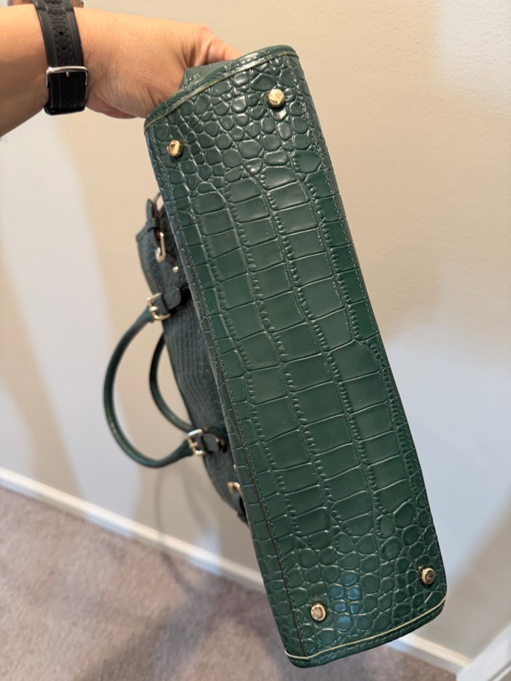 kate spade Green Croc-Embossed Tote with Gold Hardware - Picture 4 of 9